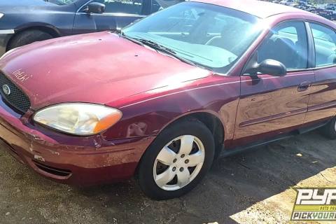 Photo of 2005 Ford Taurus