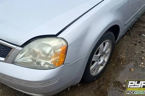 Photo of 2005 Ford Five Hundred