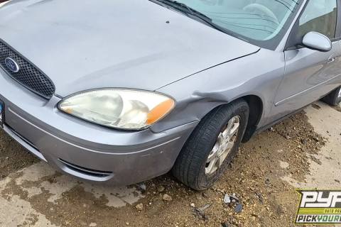 Photo of 2006 Ford Taurus