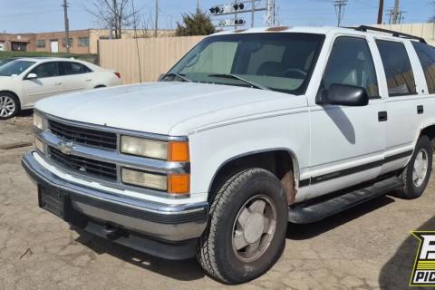 Photo of 1999 Chevrolet Tahoe