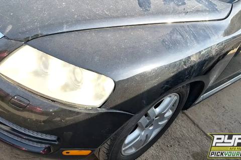 Photo of 2005 Volkswagen Touareg