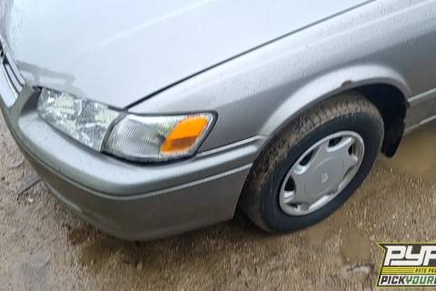 Photo of 2000 Toyota Camry