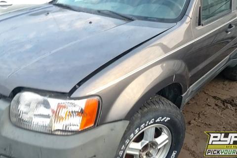 Photo of 2003 Ford Escape