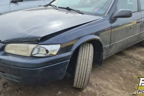 Photo of 1999 Toyota Camry