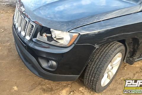 Photo of 2014 Jeep Compass