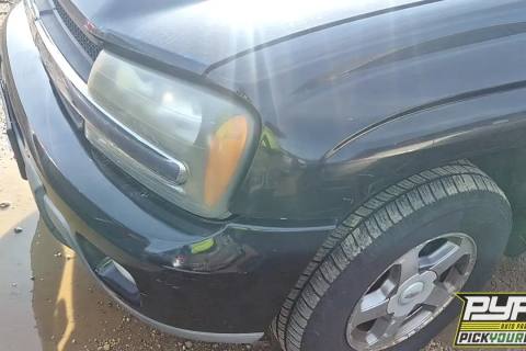Photo of 2002 Chevrolet Trailblazer