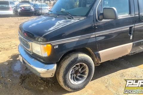 Photo of 2001 Ford E-150 Econoline