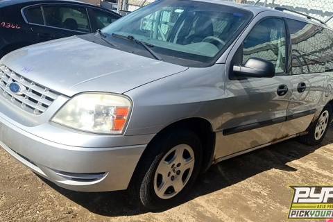 Photo of 2004 Ford Freestar