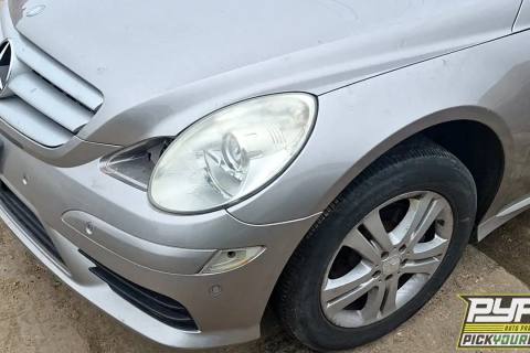 Photo of 2006 Mercedes-Benz R350