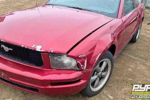 Photo of 2005 Ford Mustang