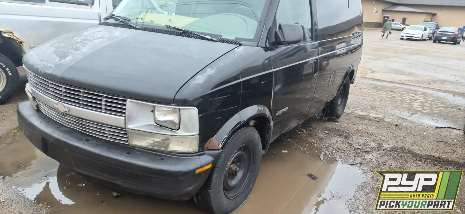 Photo of 1999 Chevrolet Astro