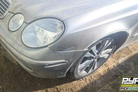 Photo of 2005 Mercedes-Benz E320
