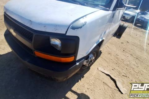 Photo of 2004 Chevrolet Express 3500