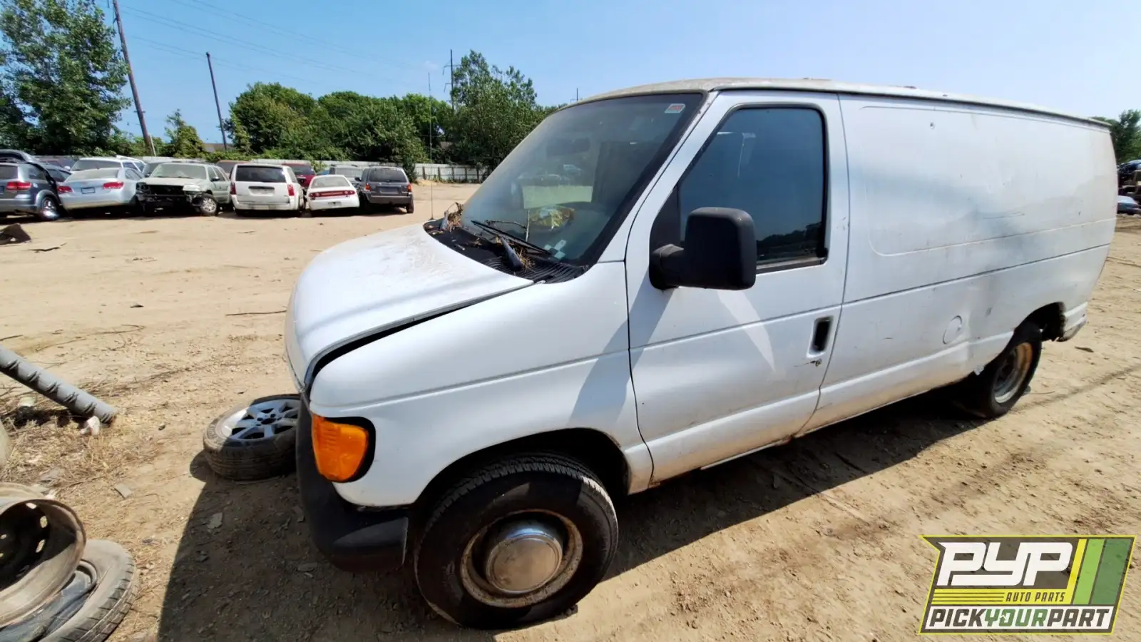 Photo of 2004 Ford Econoline