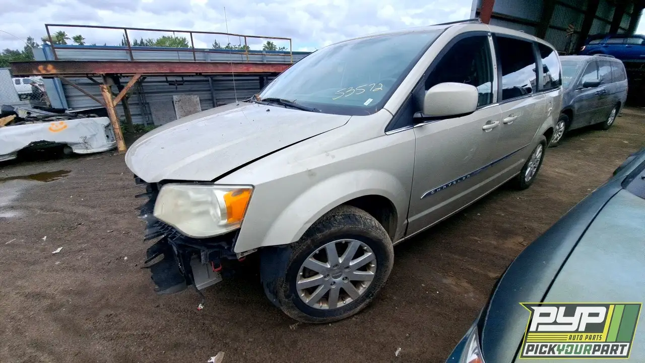Photo of 2014 Chrysler Town & Country
