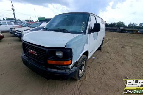Photo of 2004 Gmc Savana 2500