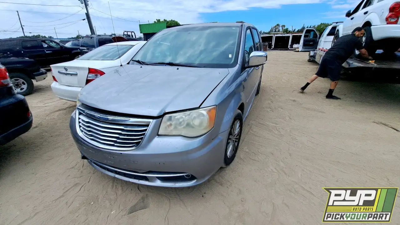 Photo of 2014 Chrysler Town & Country