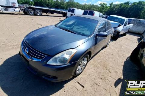 Photo of 2011 Nissan Altima