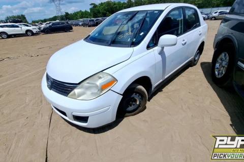 Photo of 2009 Nissan Versa