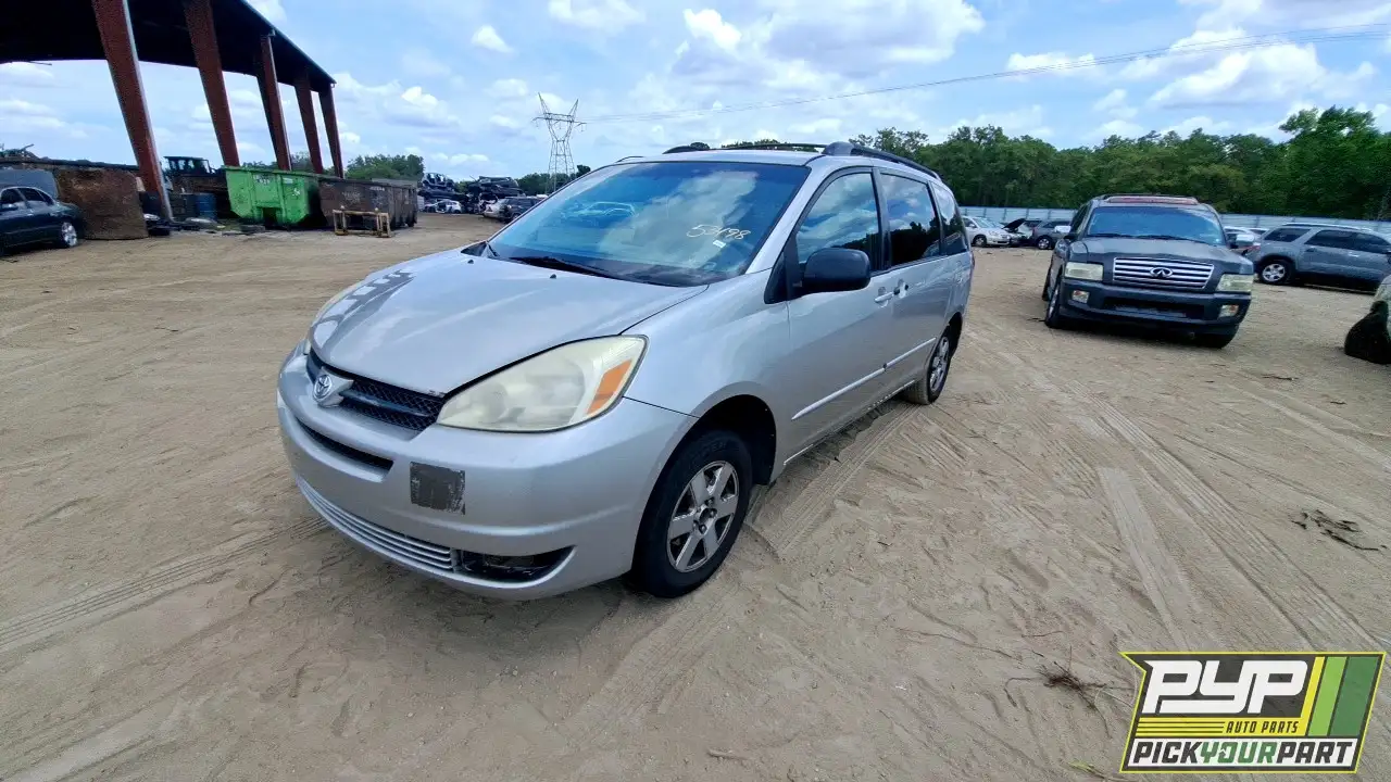 Photo of 2005 Toyota Sienna