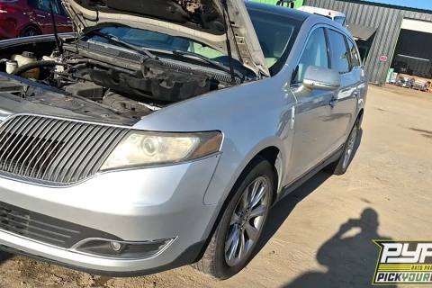 Photo of 2013 Lincoln Mkt