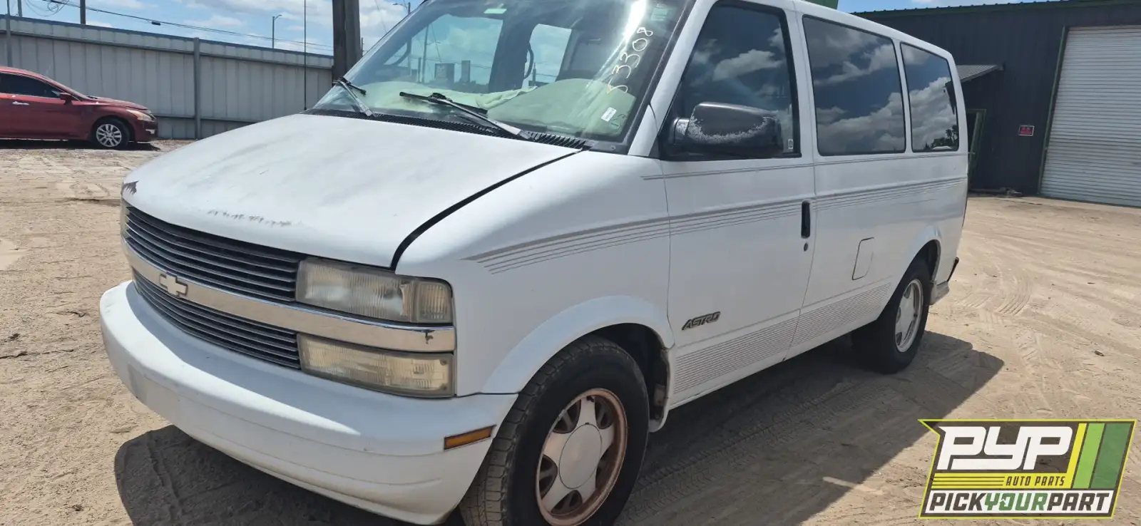 Photo of 1999 Chevrolet Astro