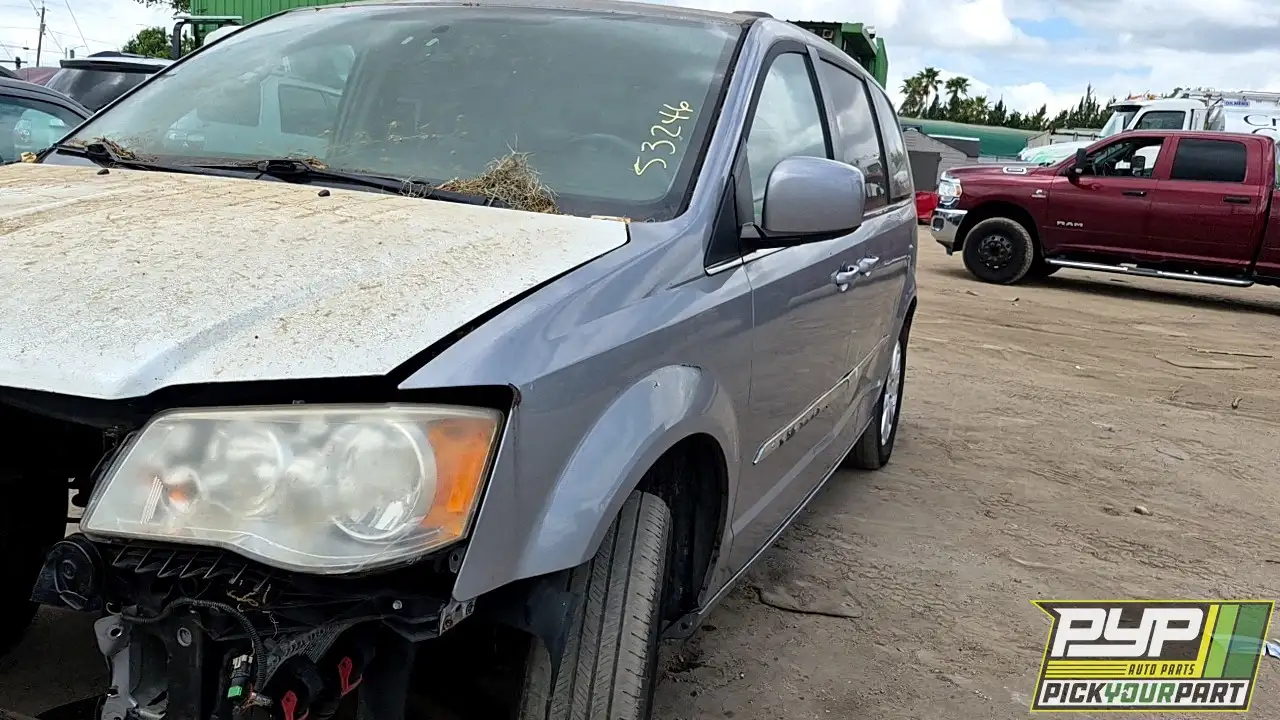 Photo of 2014 Chrysler Town & Country