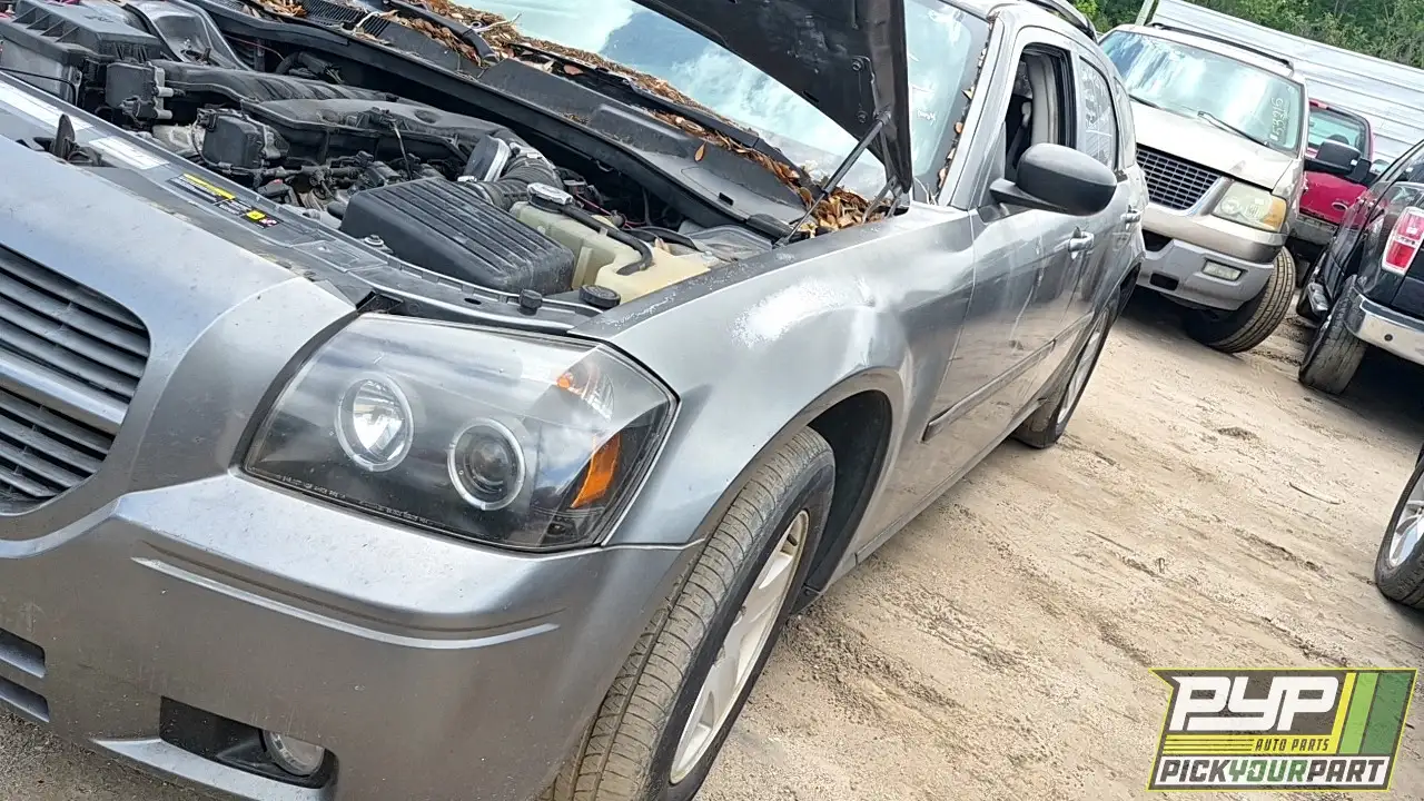 Photo of 2005 Dodge Magnum
