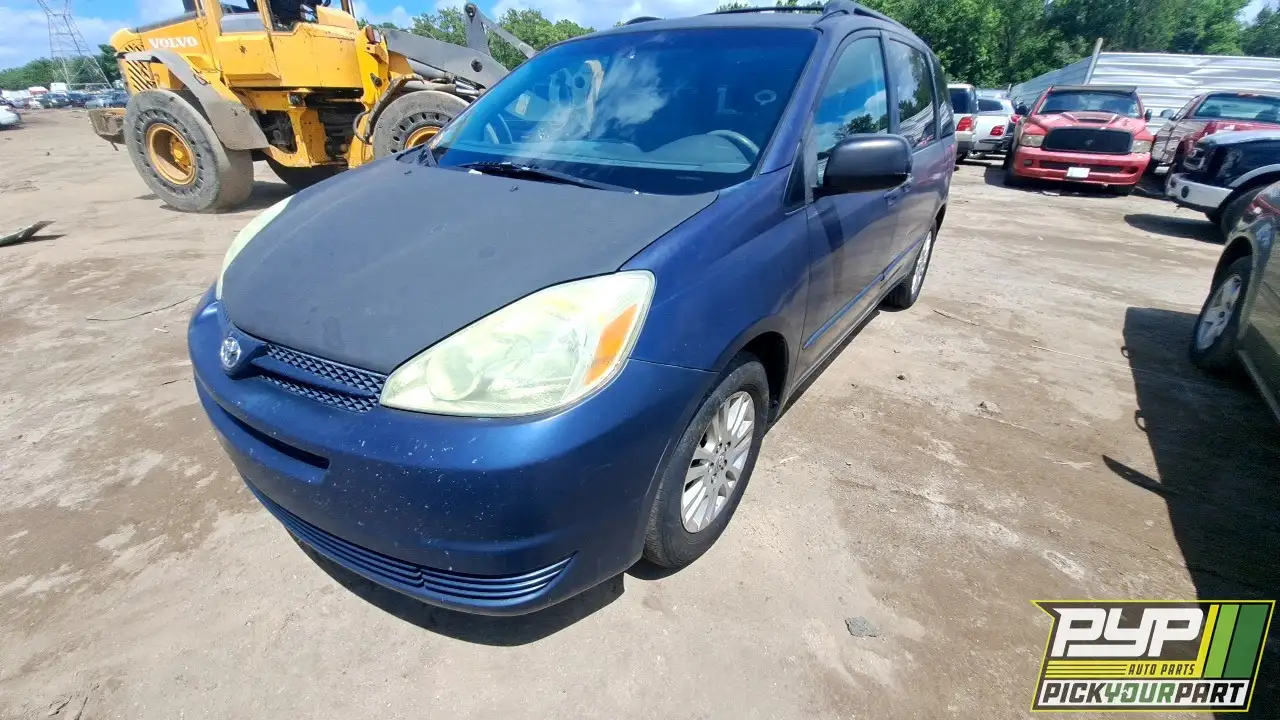 Photo of 2004 Toyota Sienna