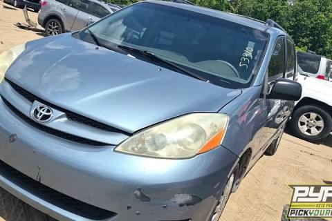 Photo of 2006 Toyota Sienna