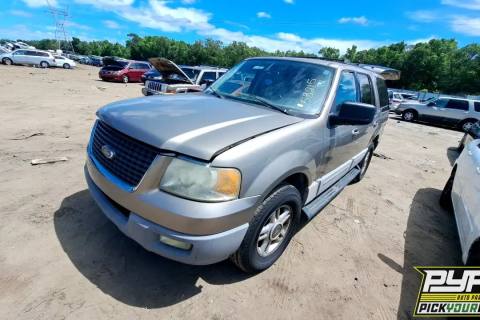 Photo of 2003 Ford Expedition