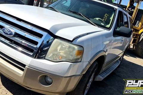 Photo of 2010 Ford Expedition