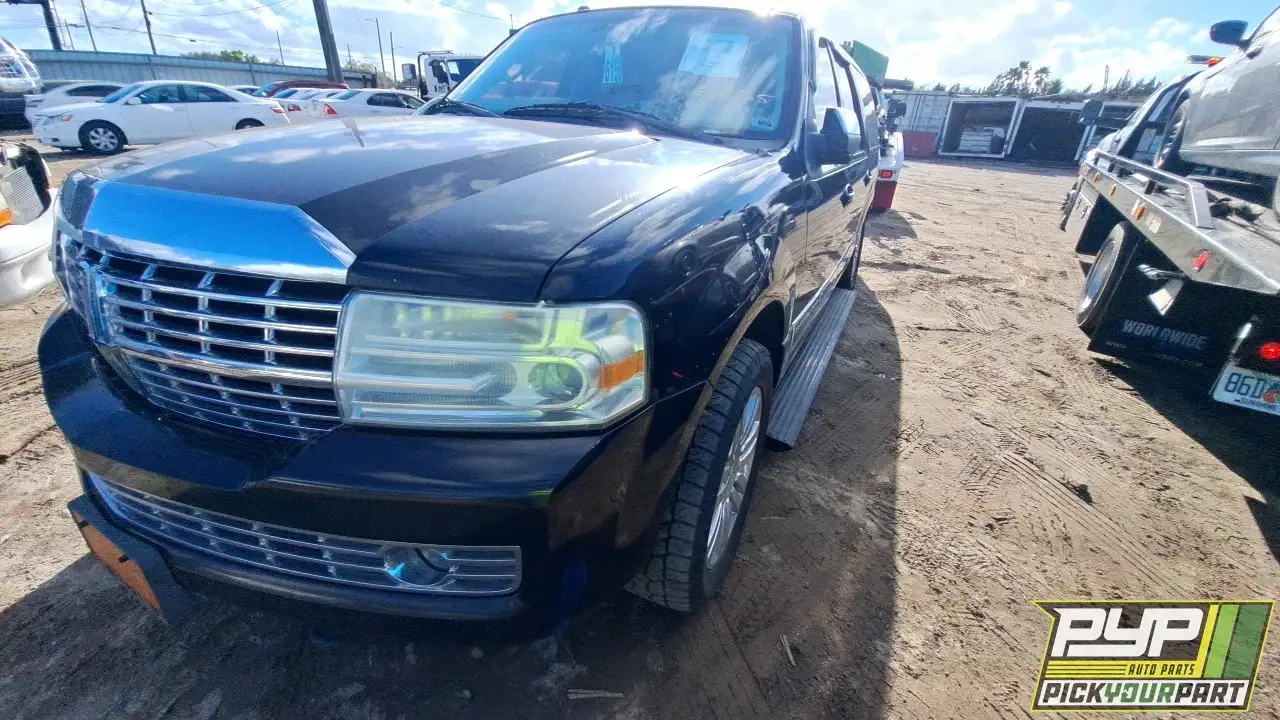 Photo of 2012 Lincoln Navigator