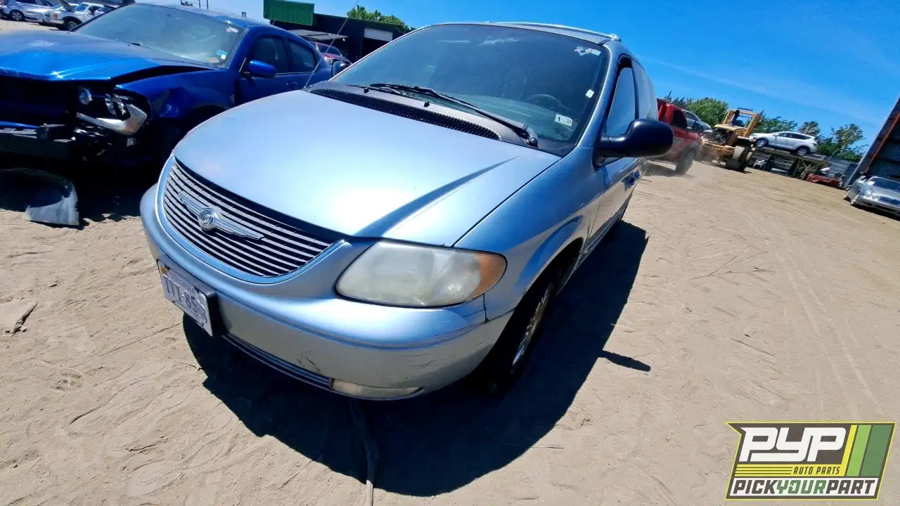Photo of 2004 Chrysler Town & Country