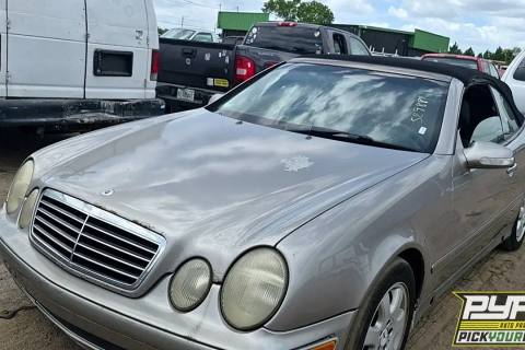 Photo of 2003 Mercedes-Benz Clk320