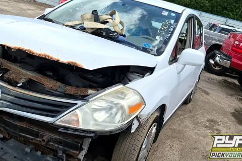 Photo of 2010 Nissan Versa