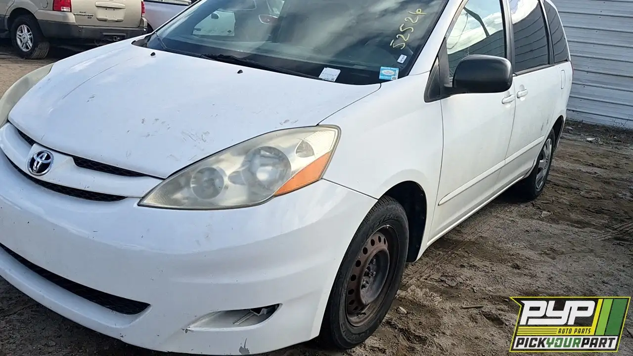 Photo of 2009 Toyota Sienna