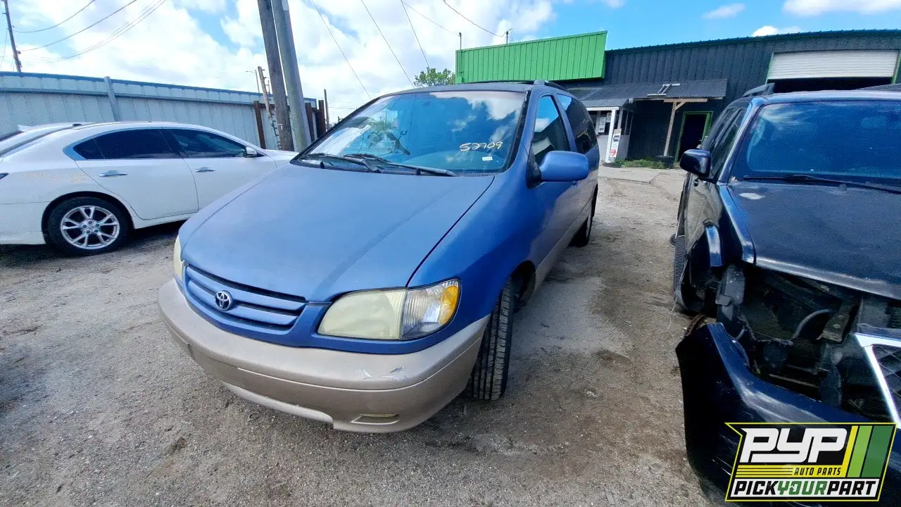 Photo of 2001 Toyota Sienna