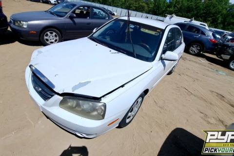 Photo of 2005 Hyundai Elantra