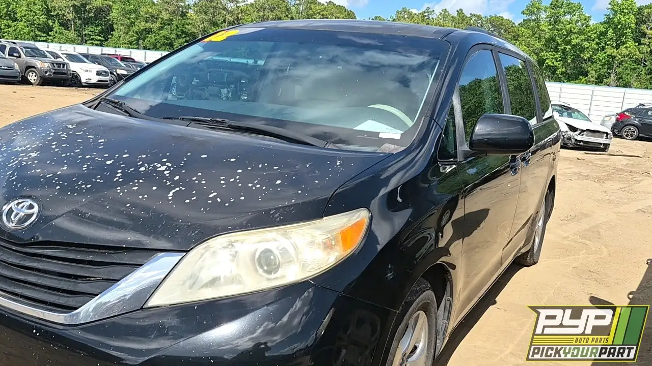 Photo of 2012 Toyota Sienna