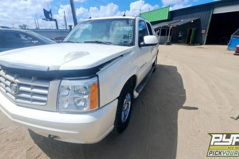 Photo of 2004 Cadillac Escalade Ext