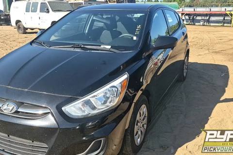 Photo of 2015 Hyundai Accent