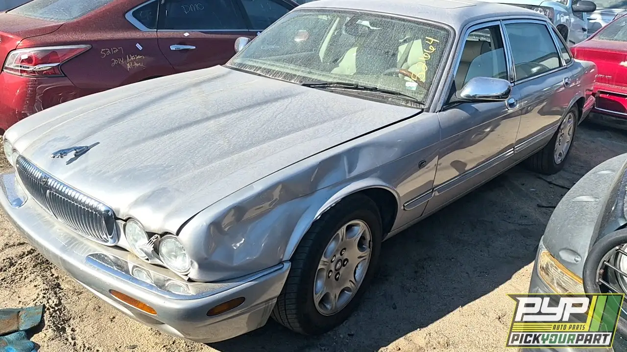 Photo of 2002 Jaguar Vanden Plas