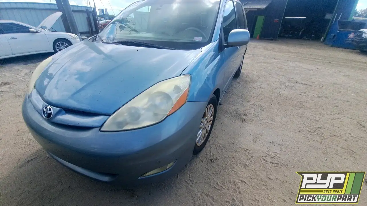 Photo of 2009 Toyota Sienna