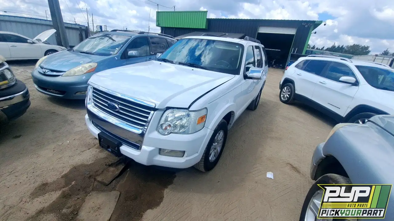 Photo of 2010 Ford Explorer