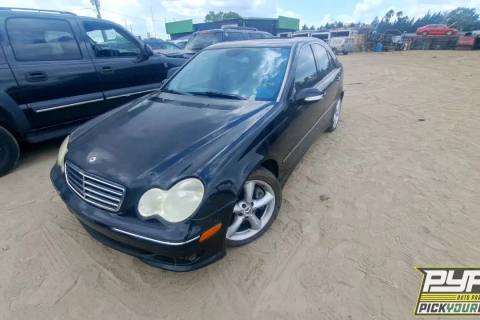 Photo of 2005 Mercedes-Benz C230