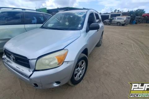 Photo of 2006 Toyota Rav4