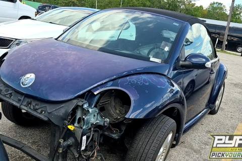 Photo of 2004 Volkswagen Beetle