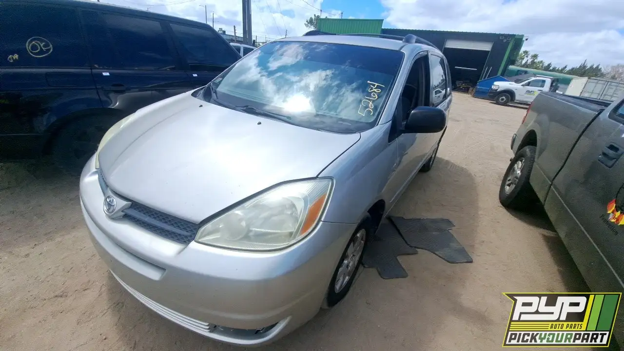 Photo of 2004 Toyota Sienna