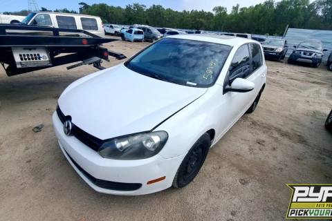 Photo of 2013 Volkswagen Golf